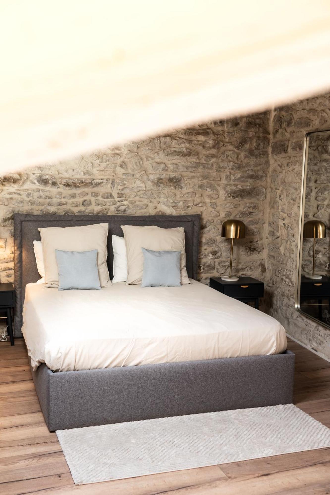 L'Etoile - Duplex Cosy De 50M2 En Centre-Ville Nîmes Buitenkant foto